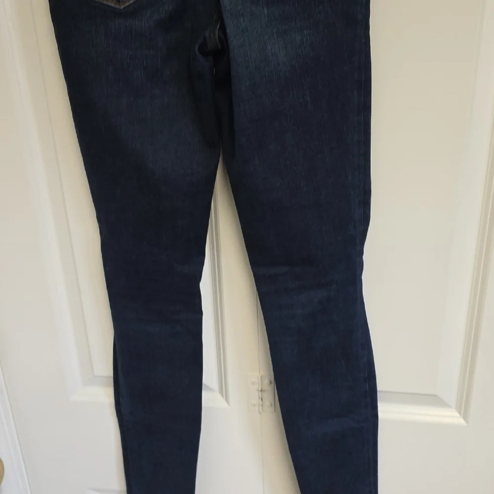 Abercrombie & Fitch Simone High Rise Super Skinny 26/2 Dark Blue Jeans - Picture 11 of 14